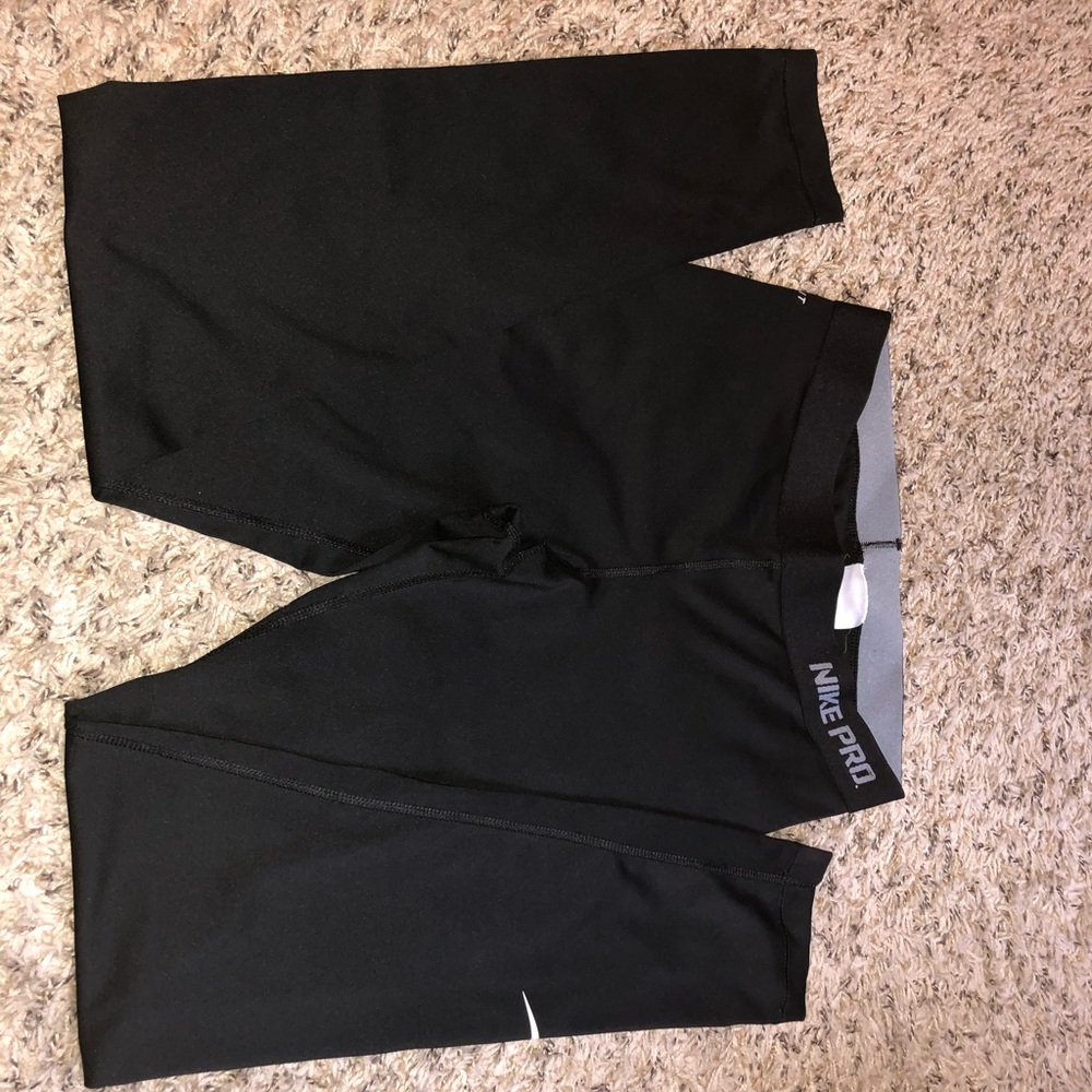 Women’s Nike Pro leggings
